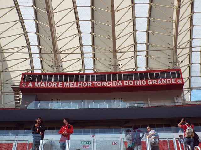 在赛场上展 在赛场上展